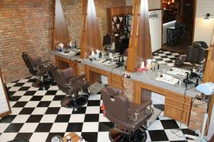 Фотография Men's Club & Barbershop 0